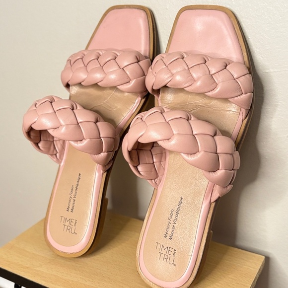 TIME & TRU Nude Pink Chunky Braided Strap Slip-On Sandals – Size 7 GUC *Flaw - Picture 8 of 14